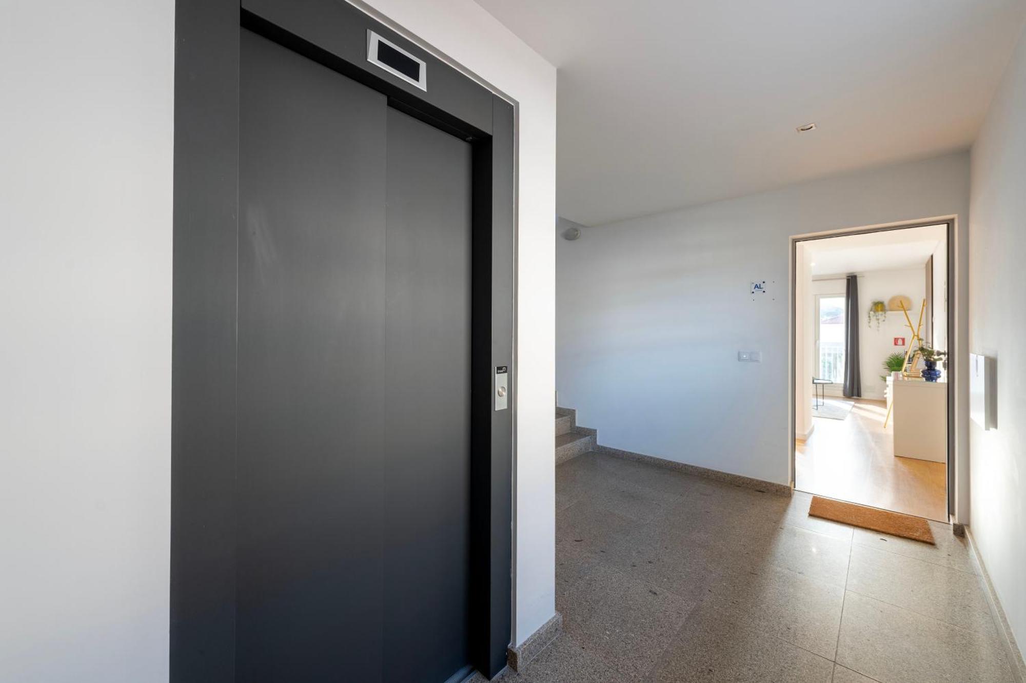 Joivy Olimpio Studio In The Heart Of The City Appartement Porto Buitenkant foto